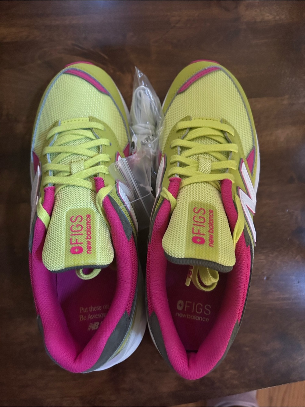 New Balance Men’s Lime Green & Pink Athletic Sneakers